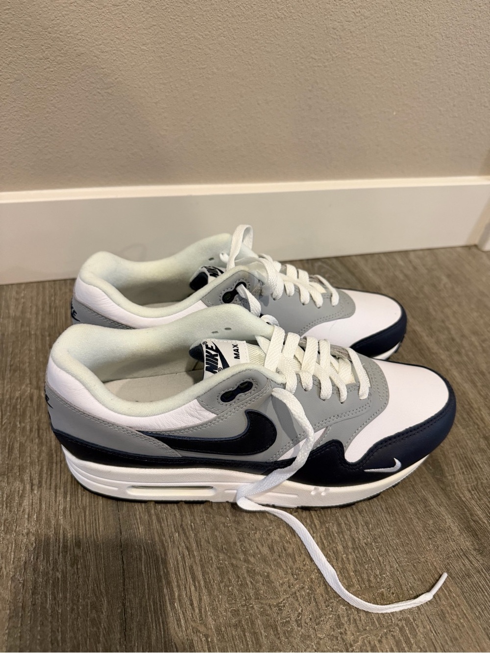 Nike Air Max Low Top Sneakers - White, Gray, Navy
